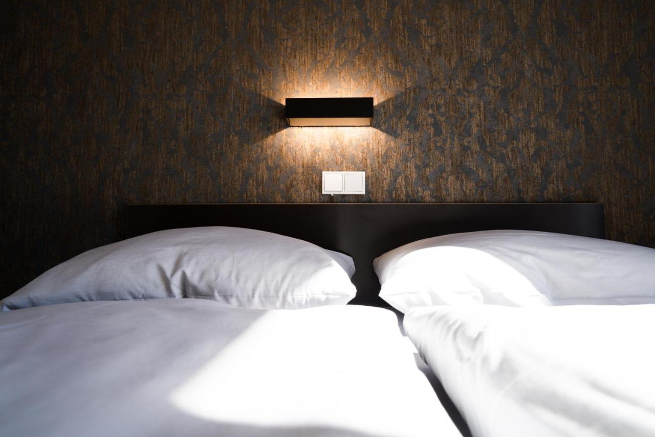 Motel Q Zimmern ob Rottweil Pokoj fotografie